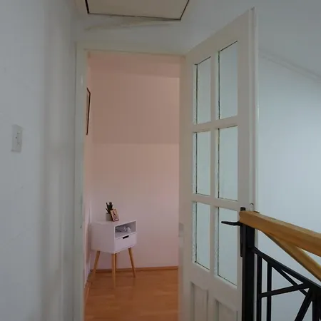 Vikendica Mali Raj Nyaraló